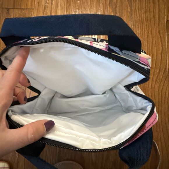 New Vera Bradley Multicolor Floral Modern Paisley lunch tote. - Picture 9 of 10